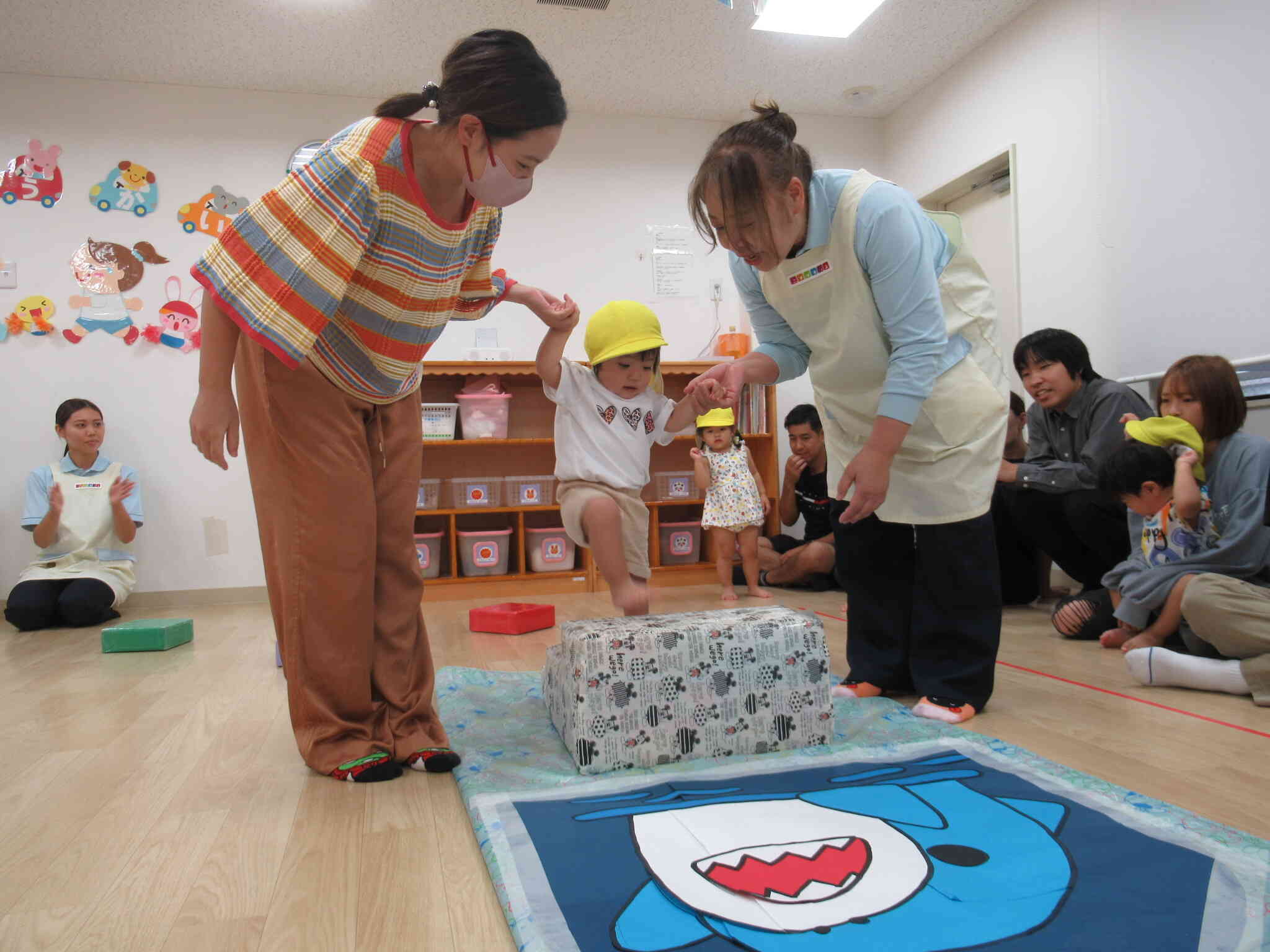 運動会（1歳児あひる組）｜ニチイキッズ柏原保育園｜ニチイキッズ